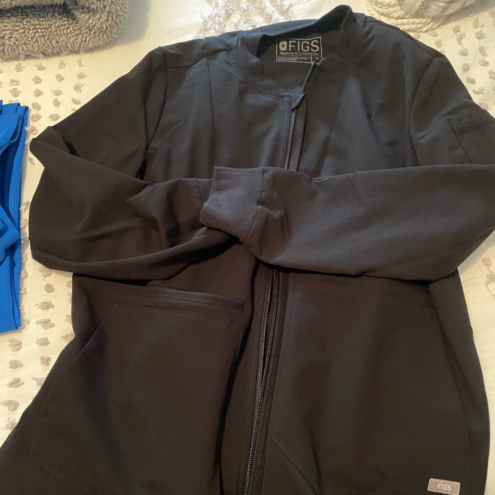 Scrub jacket